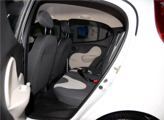 奇瑞QQ 2013款 1.0L 手动活力版 车厢座椅   后排空间