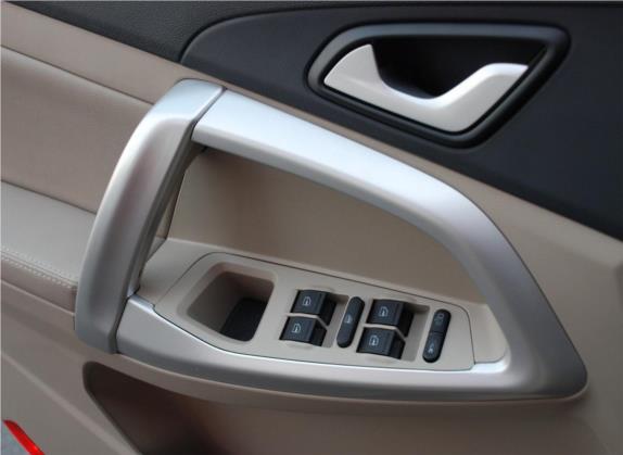 瑞虎5 2014款 2.0L CVT家悦版 车厢座椅   门窗控制