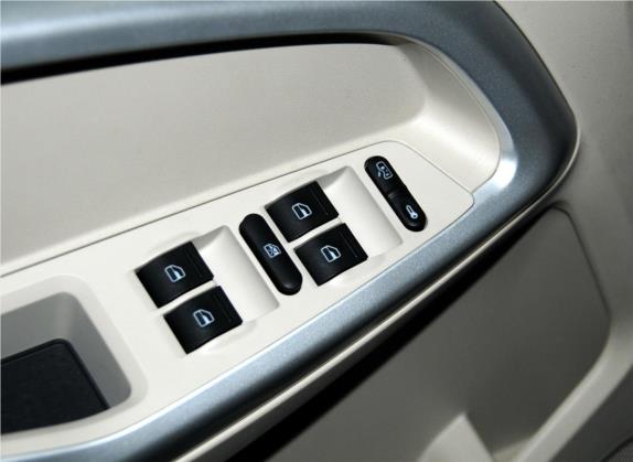 瑞虎5 2014款 2.0L 手动家享版 车厢座椅   门窗控制