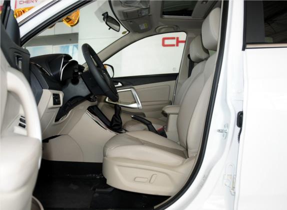 瑞虎5 2014款 2.0L 手动家尊版 车厢座椅   前排空间
