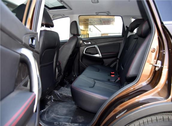 瑞虎5 2015款 1.5T 手动智云版 车厢座椅   后排空间
