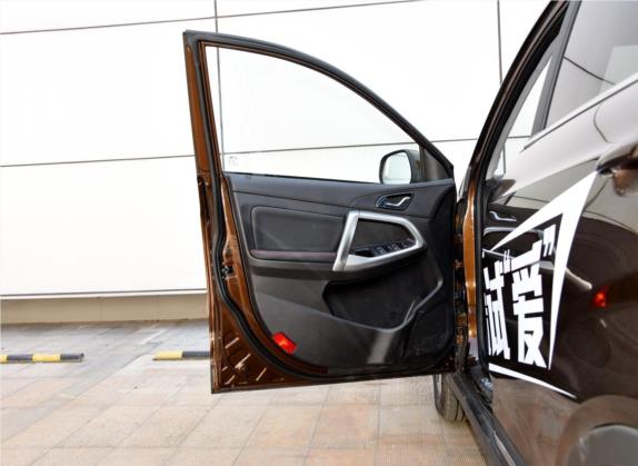 瑞虎5 2015款 1.5T 手动智云版 车厢座椅   前门板
