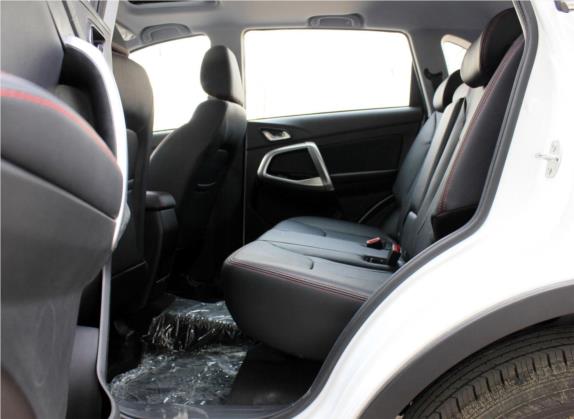瑞虎5 2015款 1.5T 手动家悦版 车厢座椅   后排空间