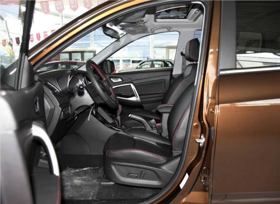 瑞虎5 2015款 2.0L 手动家尊版 车厢座椅   前排空间