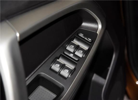 瑞虎5 2015款 2.0L 手动家尊版 车厢座椅   门窗控制