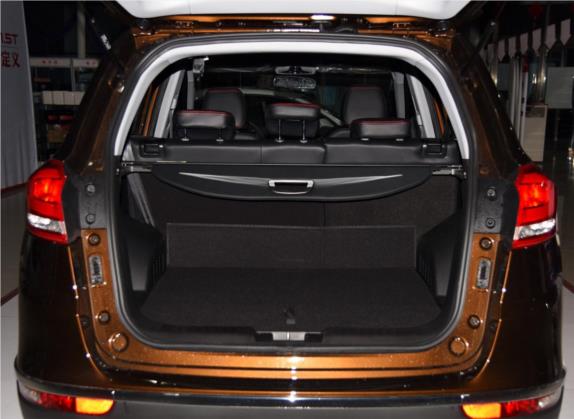 瑞虎5 2016款 2.0L 手动家悦版 车厢座椅   后备厢