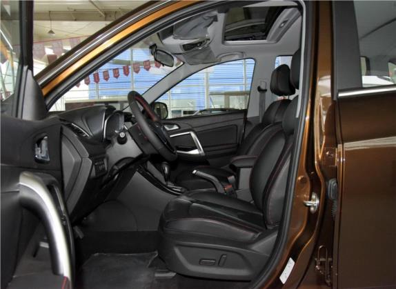 瑞虎5 2016款 2.0L CVT家尊版 车厢座椅   前排空间