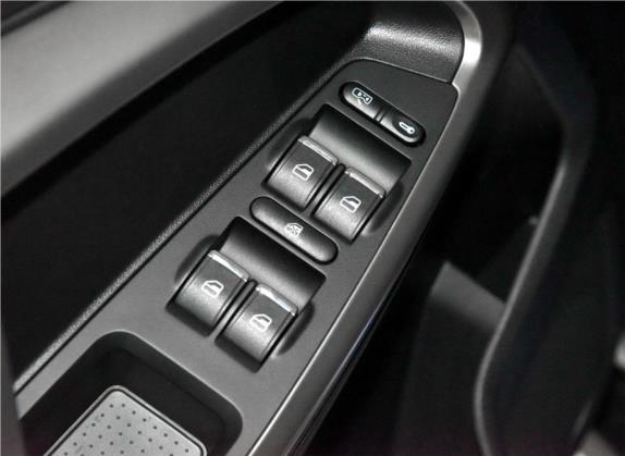 瑞虎5 2016款 2.0L CVT家尊版 车厢座椅   门窗控制
