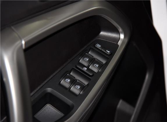 瑞虎5 2016款 2.0L 手动家悦信赖版 车厢座椅   门窗控制