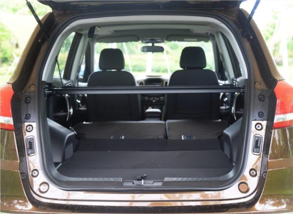 瑞虎5 2017款 1.5T CVT舒适版 车厢座椅   后备厢