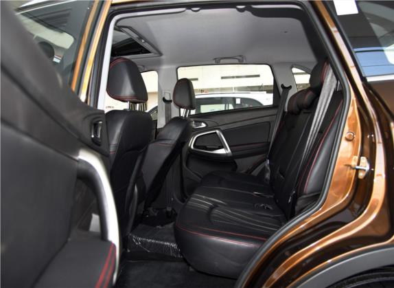 瑞虎5 2017款 1.5T CVT豪华版 车厢座椅   后排空间