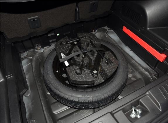 瑞虎5 2017款 1.5T CVT尊贵版 其他细节类   备胎