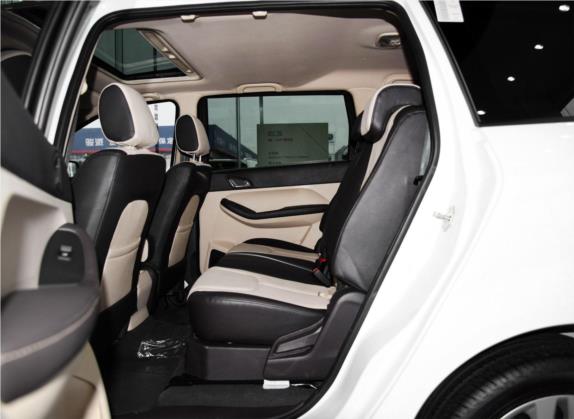 艾瑞泽M7 2015款 1.8L 手动宽享版 232座 车厢座椅   后排空间