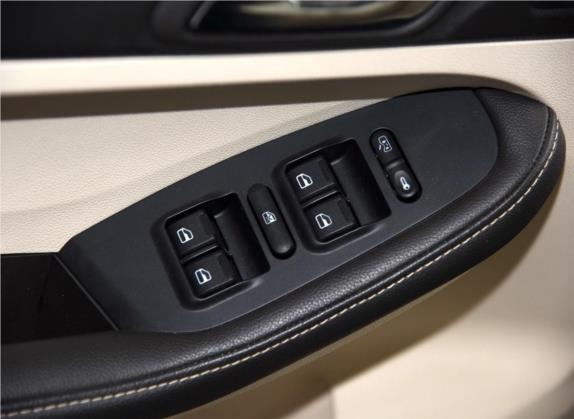 艾瑞泽M7 2015款 2.0L CVT宽悦版 232座 车厢座椅   门窗控制