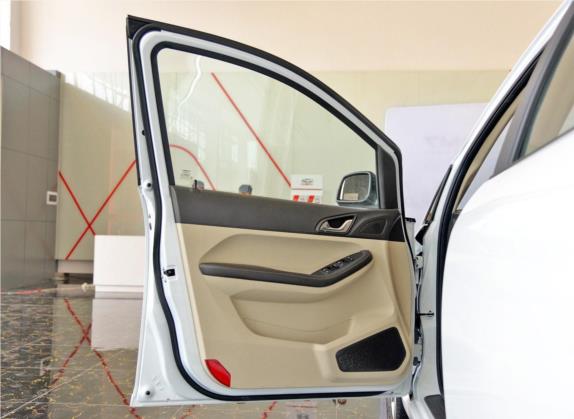 艾瑞泽M7 2015款 2.0L CVT宽悦版 223座 车厢座椅   前门板