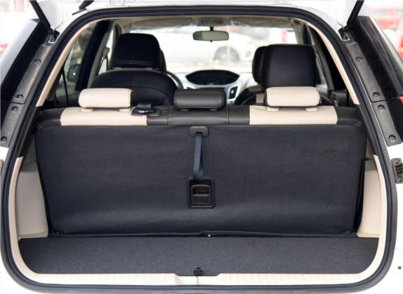 艾瑞泽M7 2015款 2.0L CVT宽享版 223座 车厢座椅   后备厢