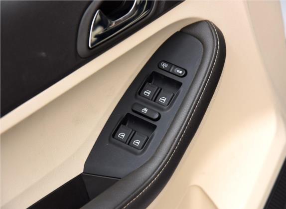艾瑞泽M7 2015款 2.0L CVT宽享版 223座 车厢座椅   门窗控制