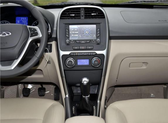 瑞虎3 2014款 1.6L 手动尊尚版 中控类   中控台