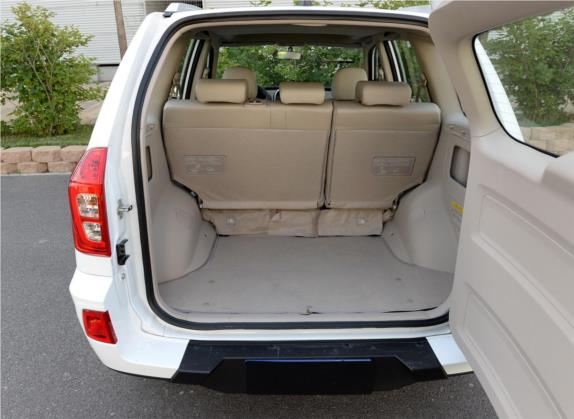 瑞虎3 2014款 1.6L 手动尊尚版 车厢座椅   后备厢
