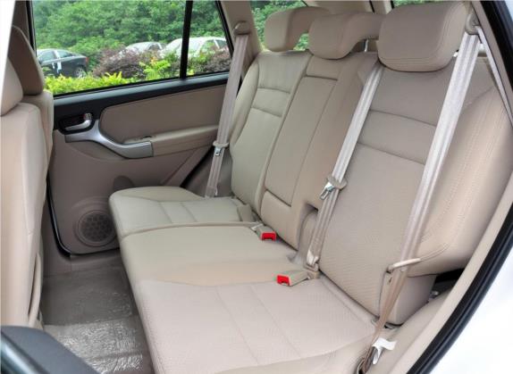 瑞虎3 2014款 1.6L 手动风尚版 车厢座椅   后排空间