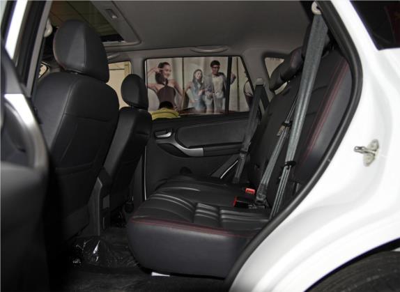 瑞虎3 2014款 1.6L CVT智尚版 车厢座椅   后排空间