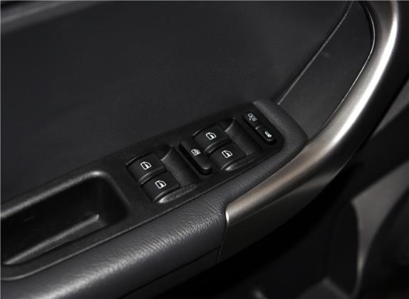 瑞虎3 2014款 1.6L CVT智尚版 车厢座椅   门窗控制