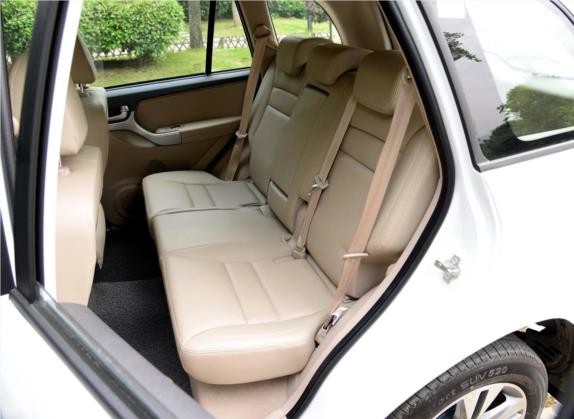 瑞虎3 2014款 1.6L CVT尊尚版 车厢座椅   后排空间