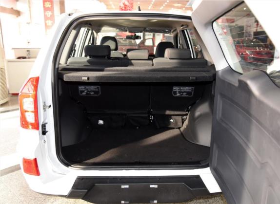 瑞虎3 2014款 魔力版 1.6L 手动风尚版 车厢座椅   后备厢