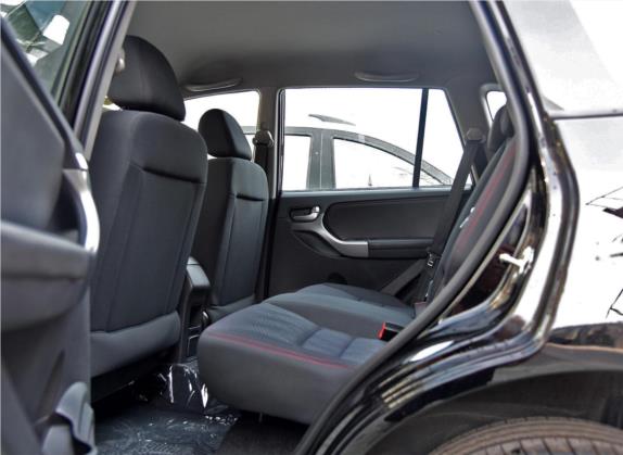 瑞虎3 2015款 1.6L 手动风尚运动版 车厢座椅   后排空间