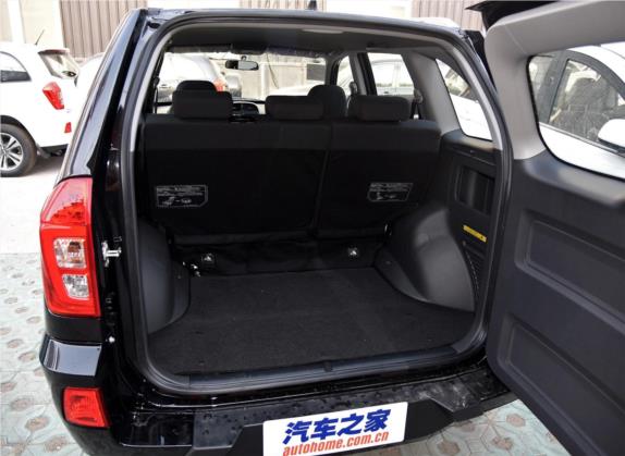 瑞虎3 2015款 1.6L 手动风尚运动版 车厢座椅   后备厢