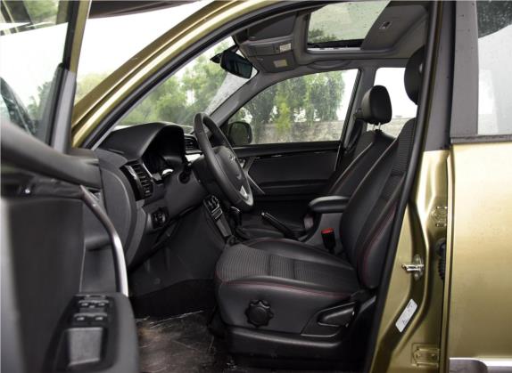 瑞虎3 2016款 1.6L CVT尊尚版 车厢座椅   前排空间
