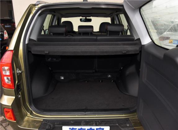 瑞虎3 2016款 1.6L CVT尊尚版 车厢座椅   后备厢