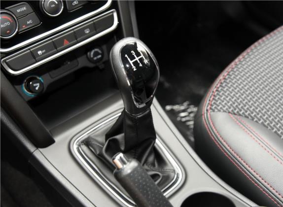 瑞虎3 2016款 1.6L 手动智尚版 中控类   挡把