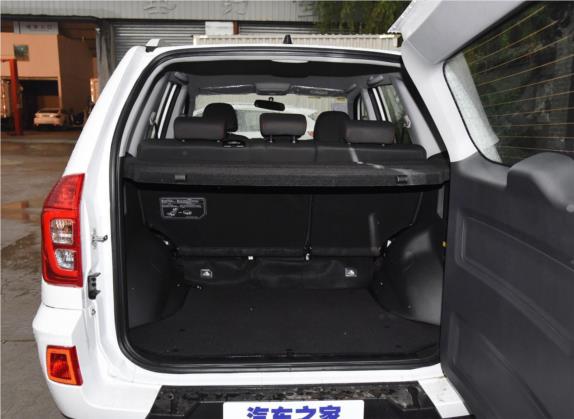 瑞虎3 2018款 经典版 1.6L 手动舒适型 车厢座椅   后备厢