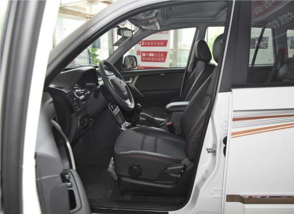 瑞虎3 2018款 经典版 1.6L 手动豪华型 车厢座椅   前排空间