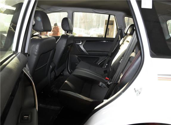 瑞虎3 2018款 经典版 1.6L CVT精英型 车厢座椅   后排空间
