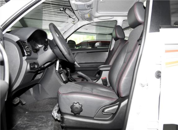 瑞虎3 2018款 经典版 1.6L CVT豪华型 车厢座椅   前排空间
