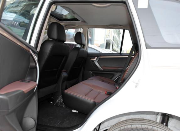 瑞虎3 2020款 百万全球版 1.5L 手动精英型 车厢座椅   后排空间