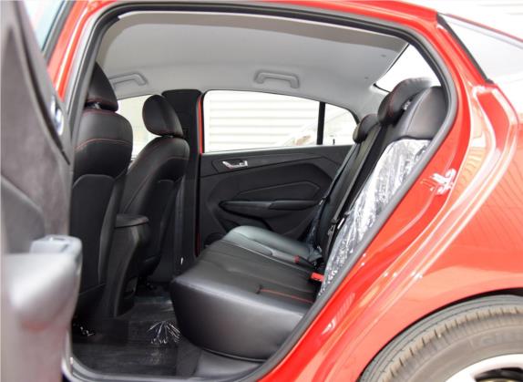 艾瑞泽5 2016款 1.5L 手动领潮版 车厢座椅   后排空间
