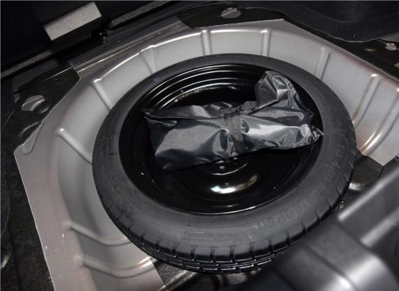 艾瑞泽5 2016款 1.5L CVT领潮版 其他细节类   备胎
