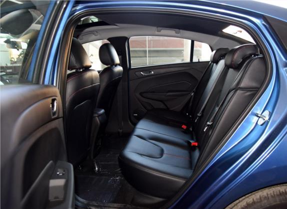 艾瑞泽5 2016款 1.5L CVT领跑版 车厢座椅   后排空间