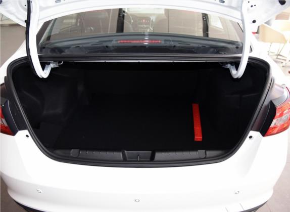 艾瑞泽5 2017款 SPORT 1.5T 手动时尚版 车厢座椅   后备厢