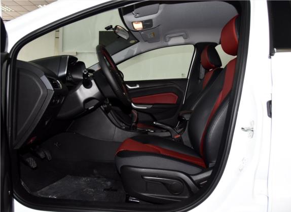 艾瑞泽5 2017款 1.5L 手动时尚版 车厢座椅   前排空间