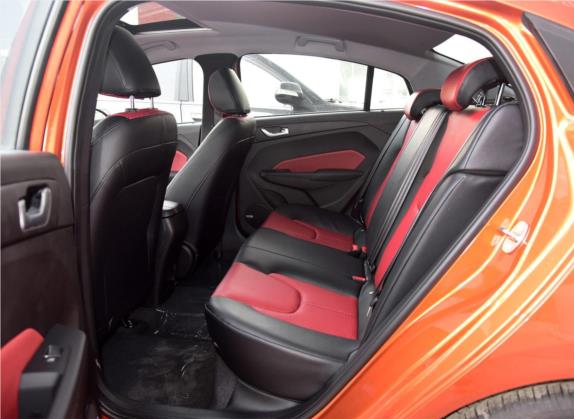 艾瑞泽5 2017款 1.5L CVT尊贵版 车厢座椅   后排空间