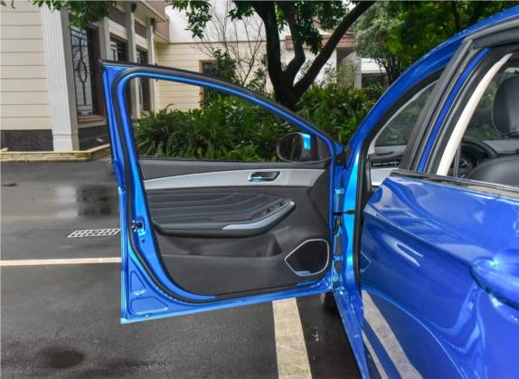 艾瑞泽5 2019款 1.5L CVT悦想版 国V 车厢座椅   前门板