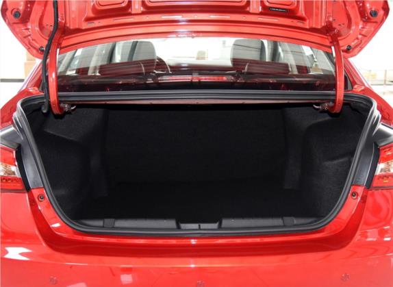 艾瑞泽5 2019款 1.5L CVT自在版 国V 车厢座椅   后备厢