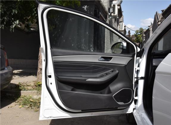 艾瑞泽5 2019款 1.5L CVT乐活版 国V 车厢座椅   前门板