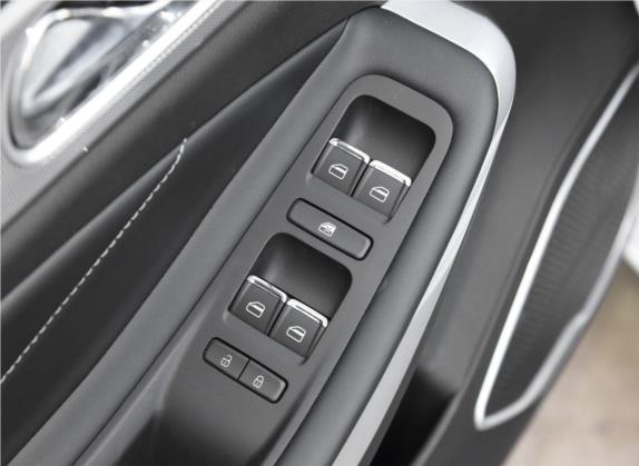 艾瑞泽5 2019款 1.5L 手动新自在版 国VI 车厢座椅   门窗控制