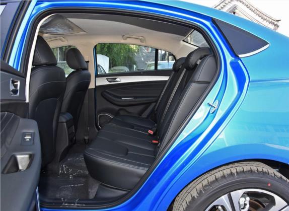 艾瑞泽5 2019款 1.5L CVT新自在版 国VI 车厢座椅   后排空间