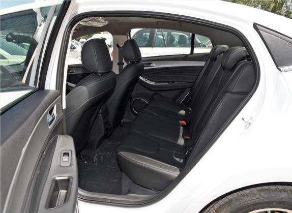 艾瑞泽5 2019款 1.5L 手动新自在版 国V 车厢座椅   后排空间